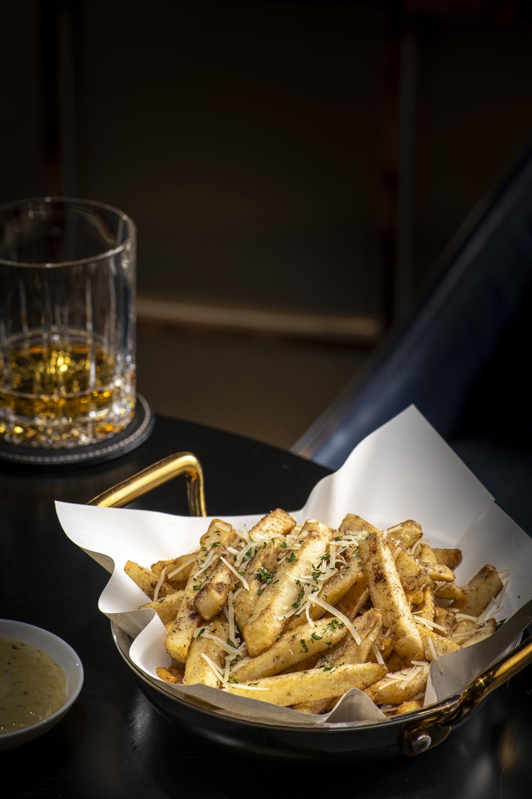 _,¦3」∠_想空腹在杭州酒吧正经喝醉，可真难！