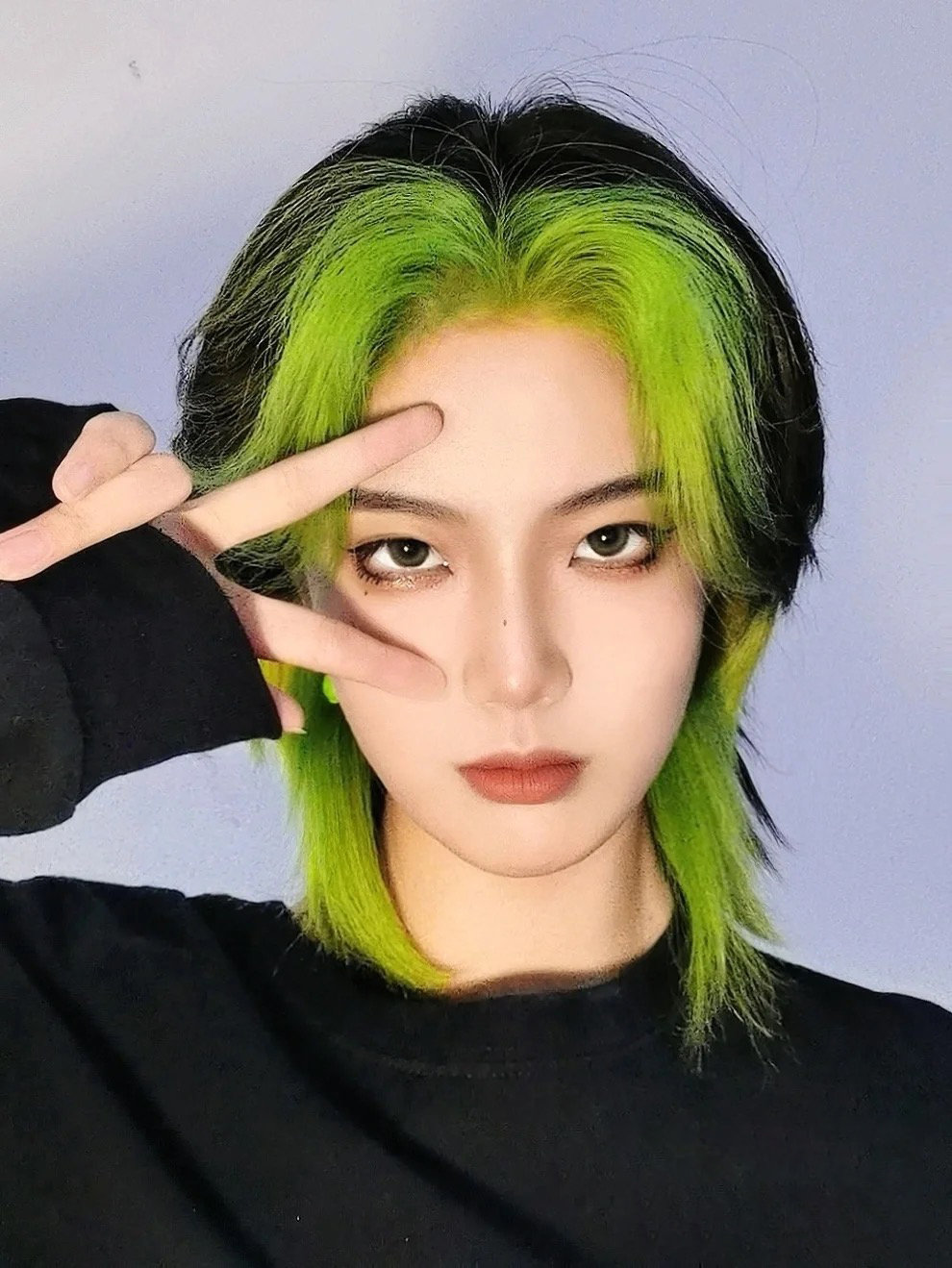 法式刘海漂染蓝色,法式八字刘海染什么色好看