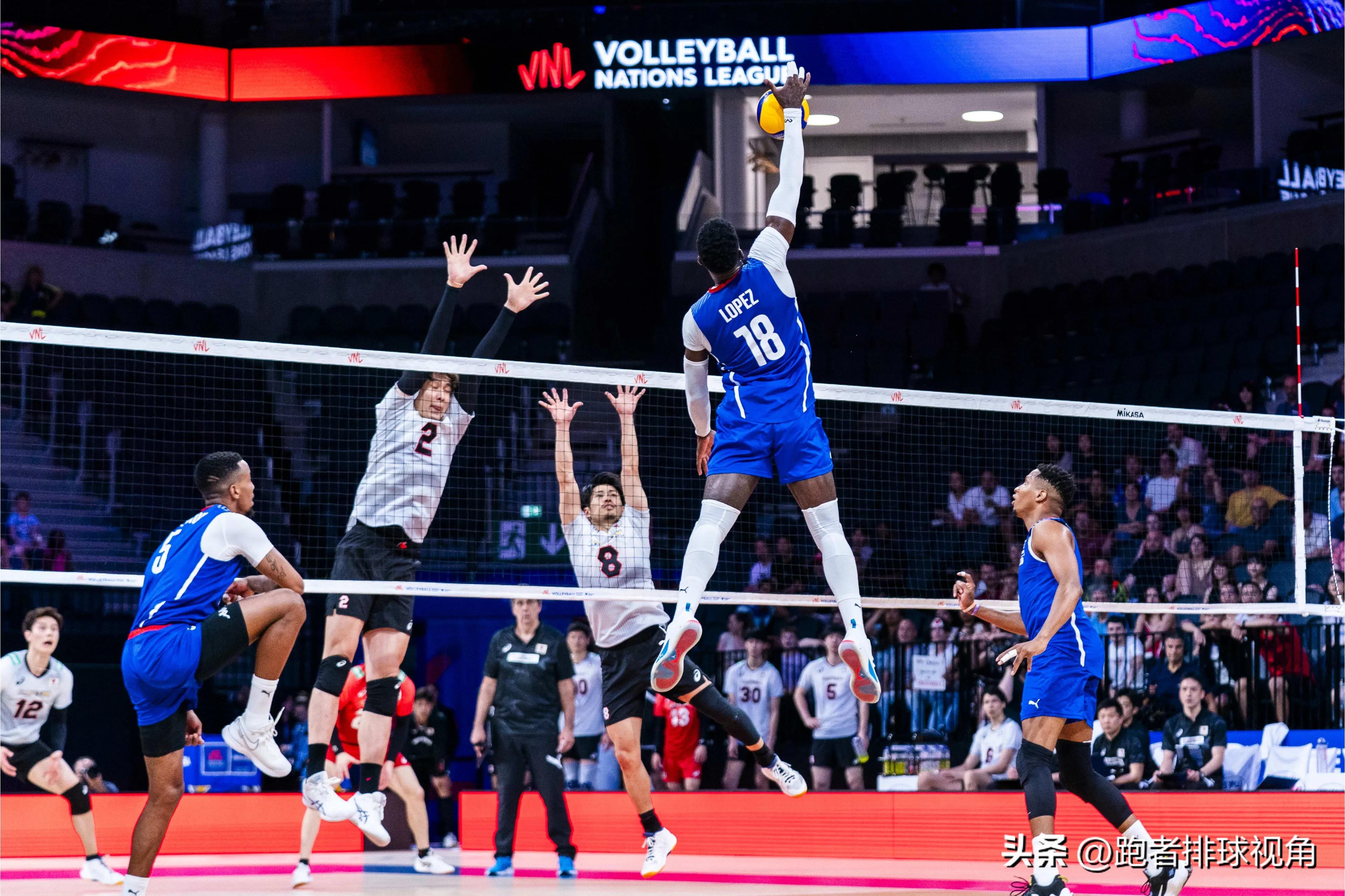 日本男排夺得季军,日本男排5战4胜升入前三