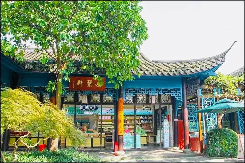 杭州西湖大雪纷飞,杭州西湖风景名胜区