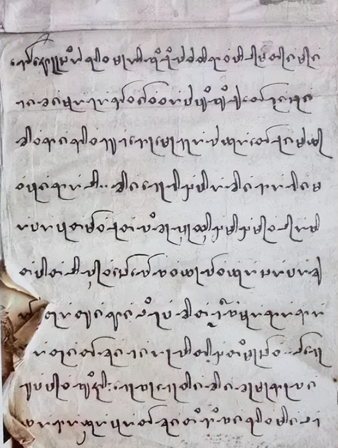 今日缅*果敢甸**：国门汉字已被更换，现使用缅文成主流