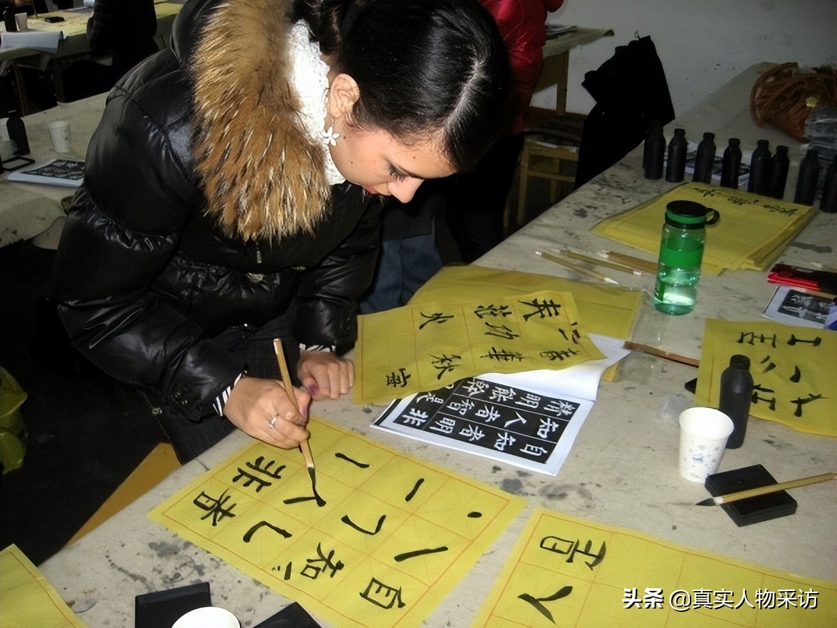 我，80后俄罗斯人，喜欢中国文化，汉语是我二外，嫁到中国很感激