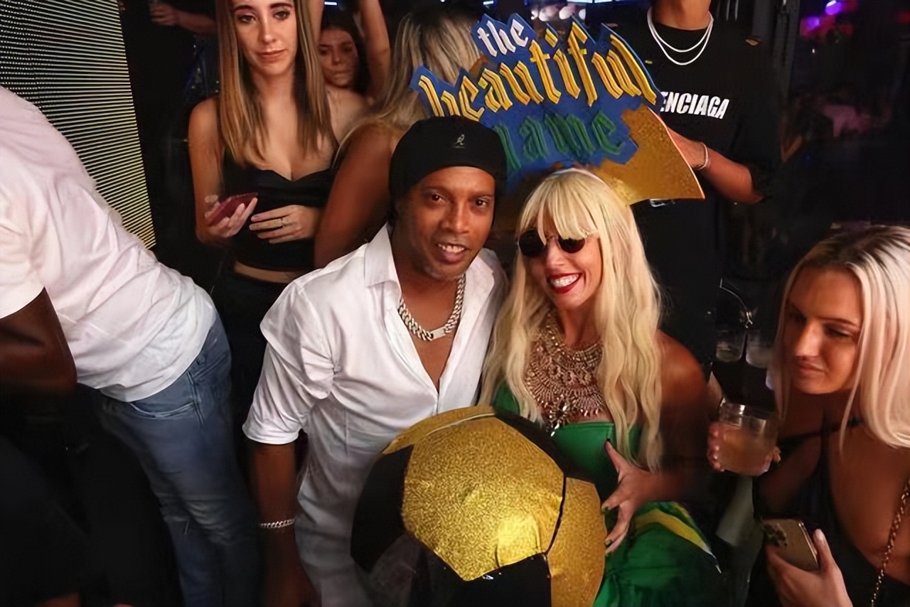 小罗如今现状,小罗退役20年视频