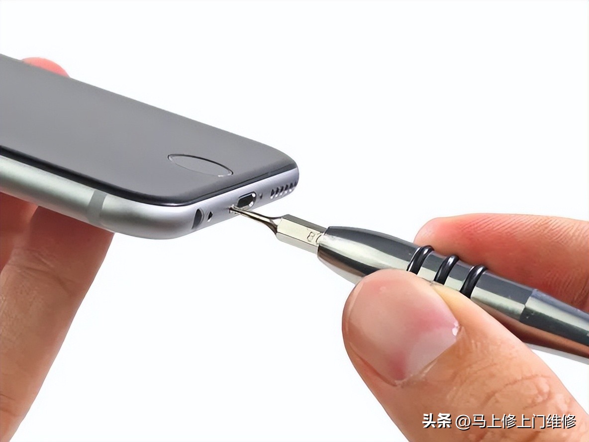 iphone什么时候换充电线,iphone手机多久可以换电池