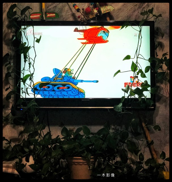 如果有人打你怎么办?打回来。打不过呢?