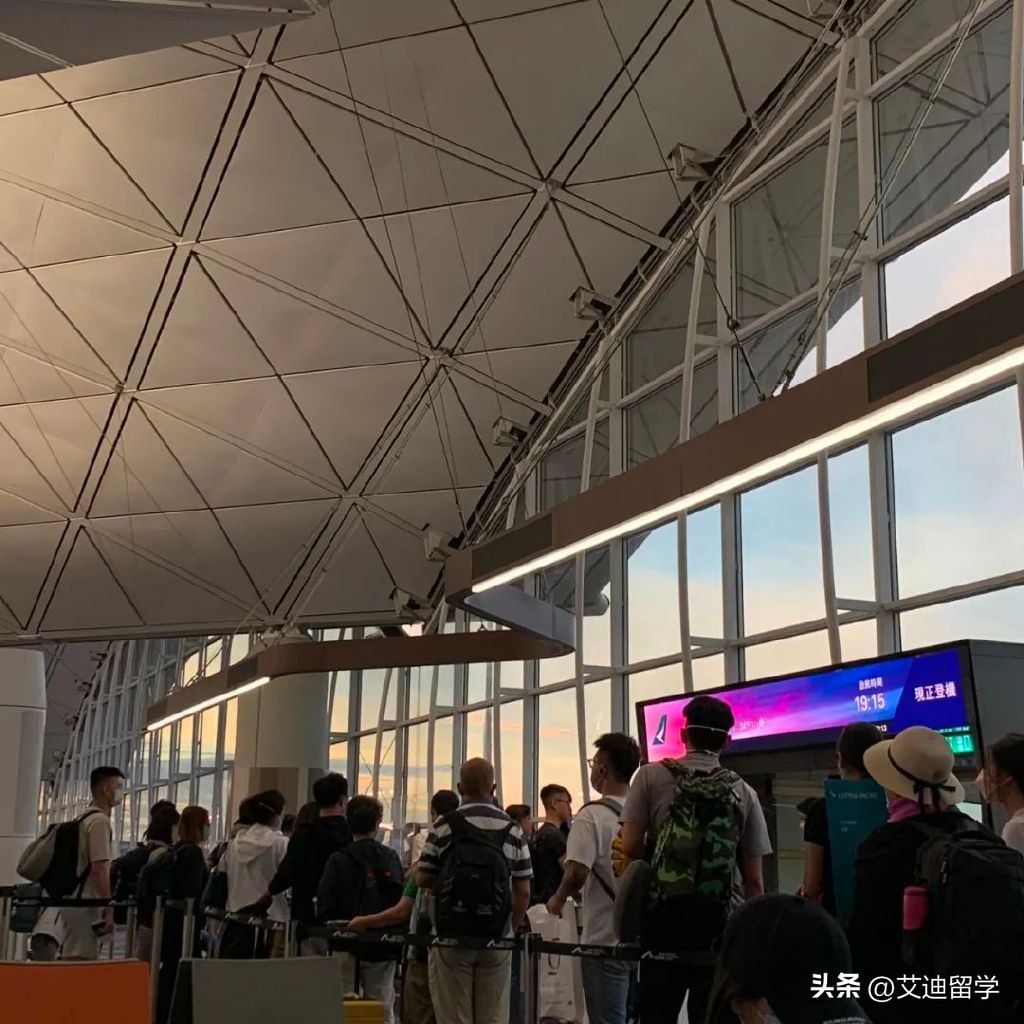 8.12加拿大入境实录：兄妹结伴乘国泰，广州-香港-多伦多顺利入境