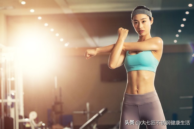 女性健身练形体有什么动作,女性健身大重量还是小重量