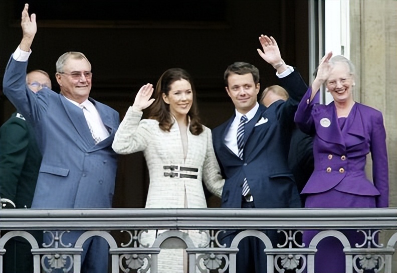 从灰姑娘变成公主的逆袭人生,从灰姑娘逆袭成女王