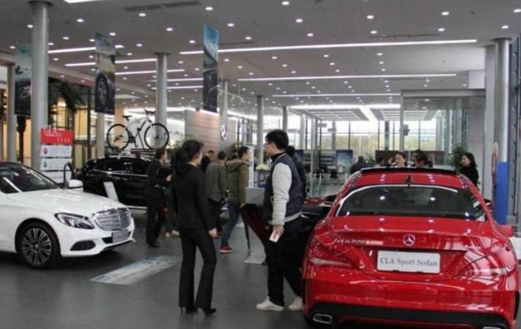 4s店全款提车为啥要等好几天呀,全款提车落地价钱很低有猫腻吗