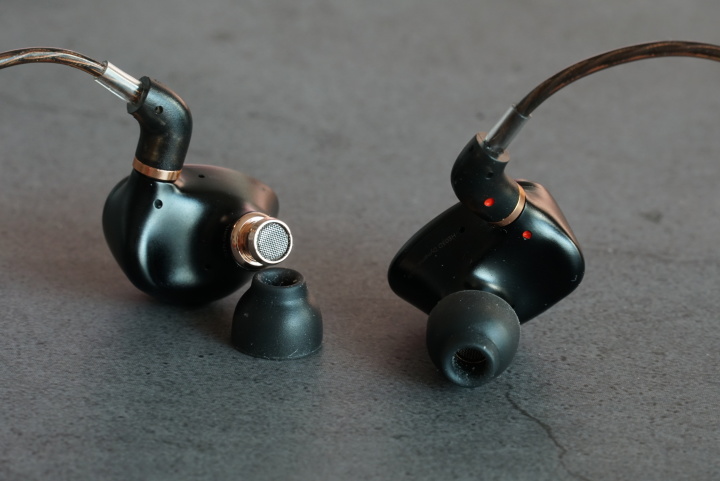 百元耳机和千元耳机对比,百元级耳机和千元级耳机的区别