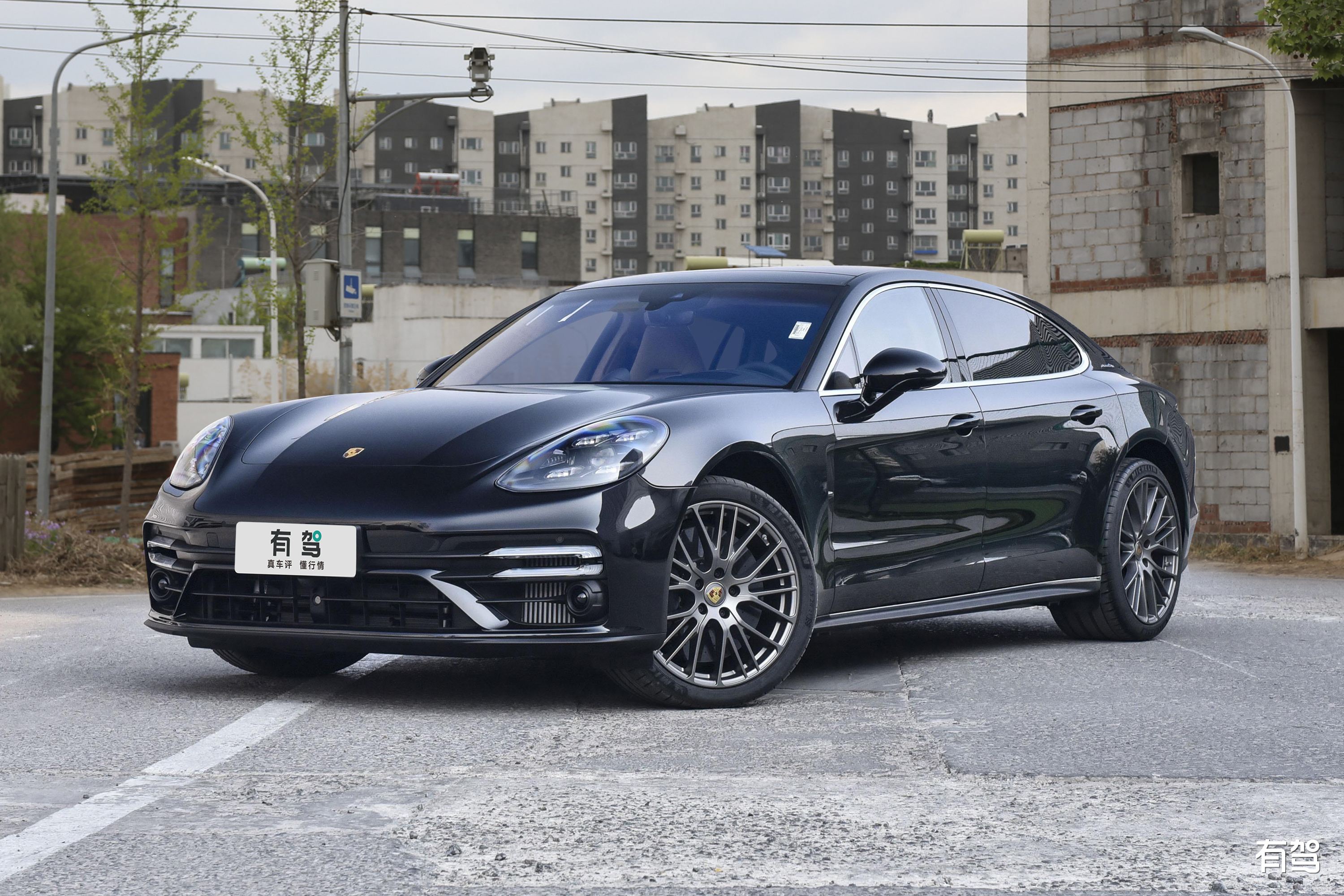 保时捷911和帕拉梅拉哪个档次高,保时捷卡宴和帕拉梅拉哪个档次高