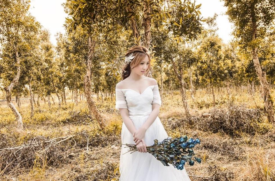 情商高的女人，在与人聊天时，懂得避开这三个话题