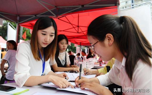 大学毕业后工资高的专业有哪些,什么专业越老越吃香且薪资高