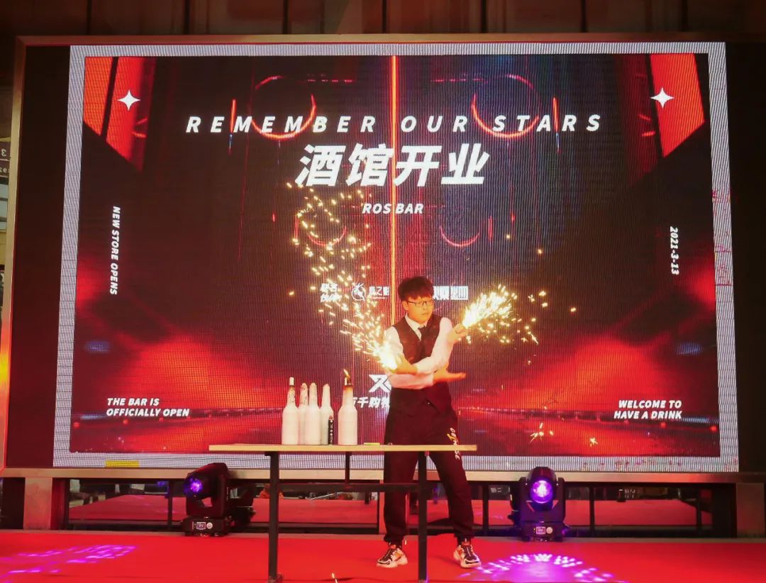 介绍一下调酒师是个什么样的职业,调酒师哪个行业最吃香