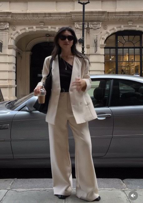 燕麦色搭配什么颜色好看,今年冬天流行燕麦色耐看又高级