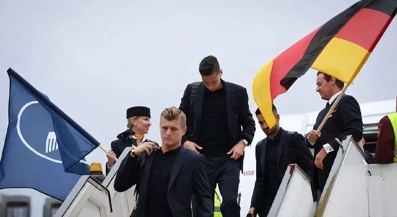 德国队世界杯泪目,扎心德国队