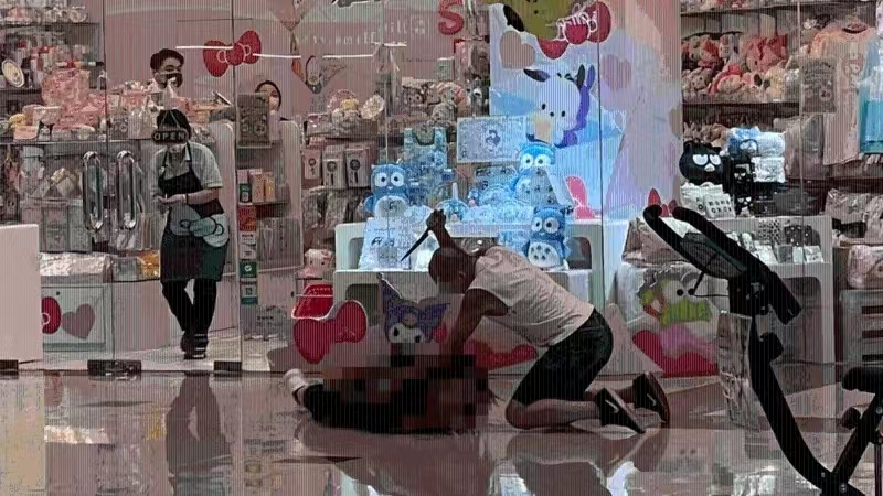 香港女孩被捅30多刀死亡,香港商场被捅死的女子