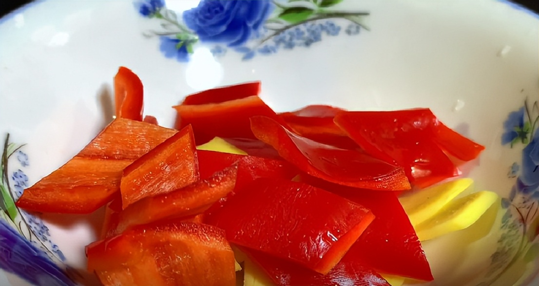 肝脏不舒服坚持喝水加它养肝,养肝第一菜就是它让肝脏很健康