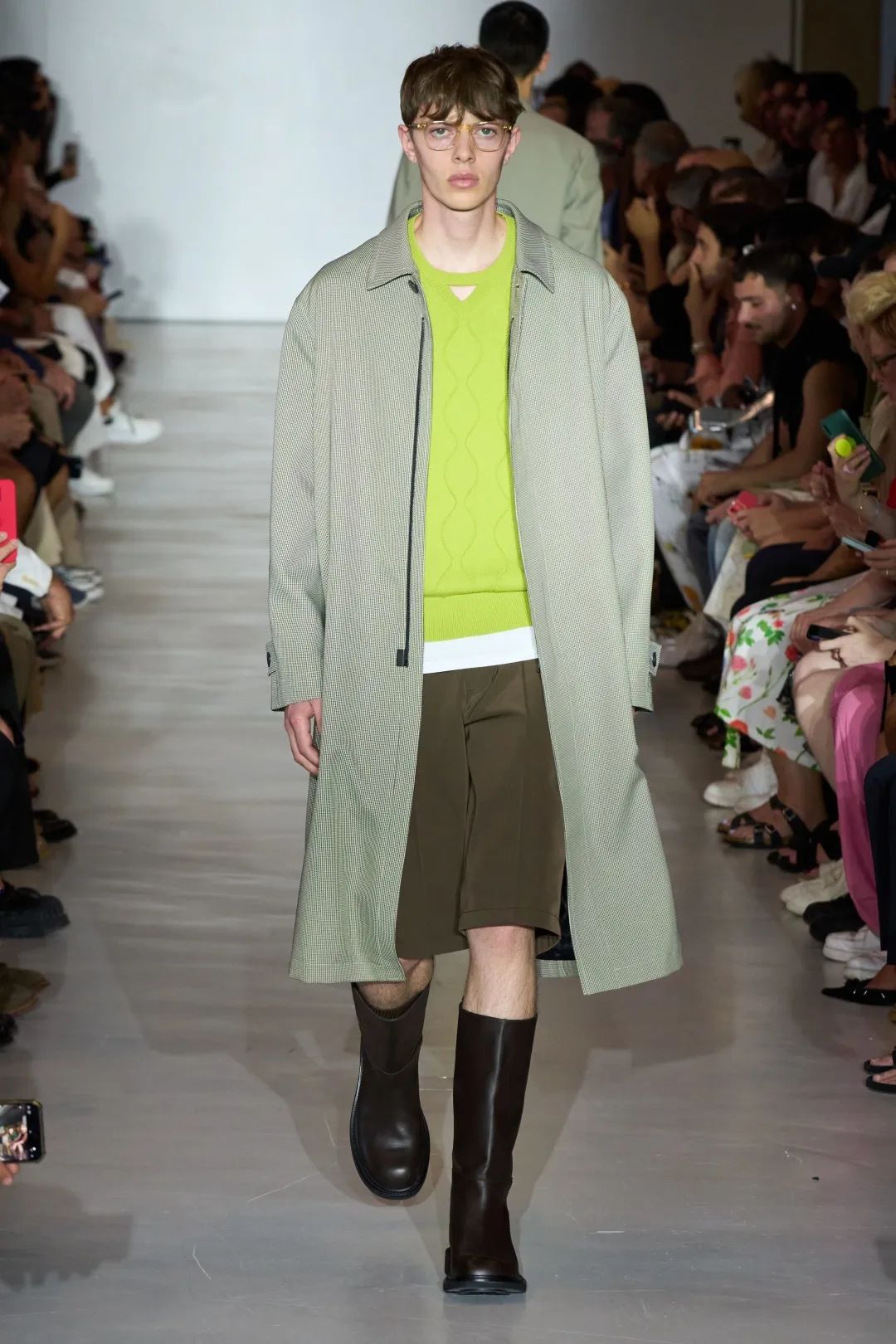 阿玛尼2024米兰春夏时装秀,2024米兰春夏时装周时间表