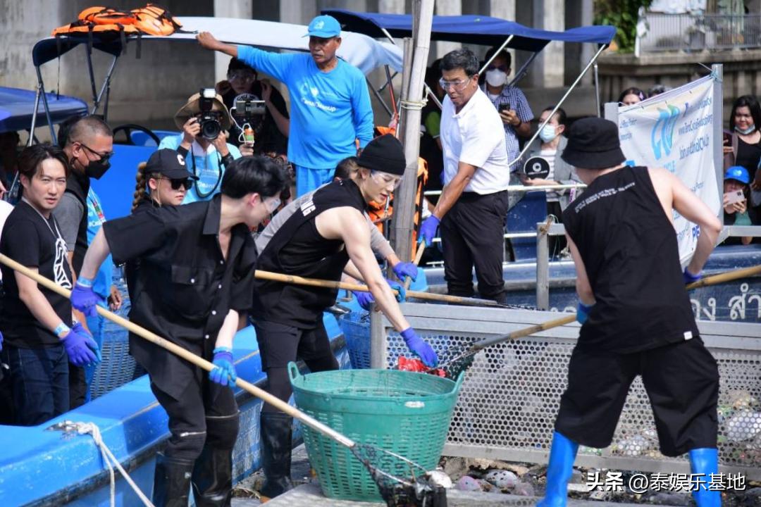 王嘉尔泰国清理垃圾,王嘉尔泰国环保活动