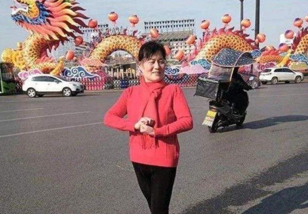 张玉芬打小三事迹,张玉芬暴打小三