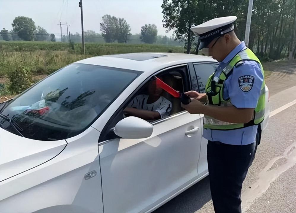 借车交通事故车主应有连带责任吗,借车出行发生车祸是否担责