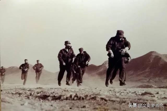 1996年，*警武**总部原为副大军区级，为何升格为正大军区级？