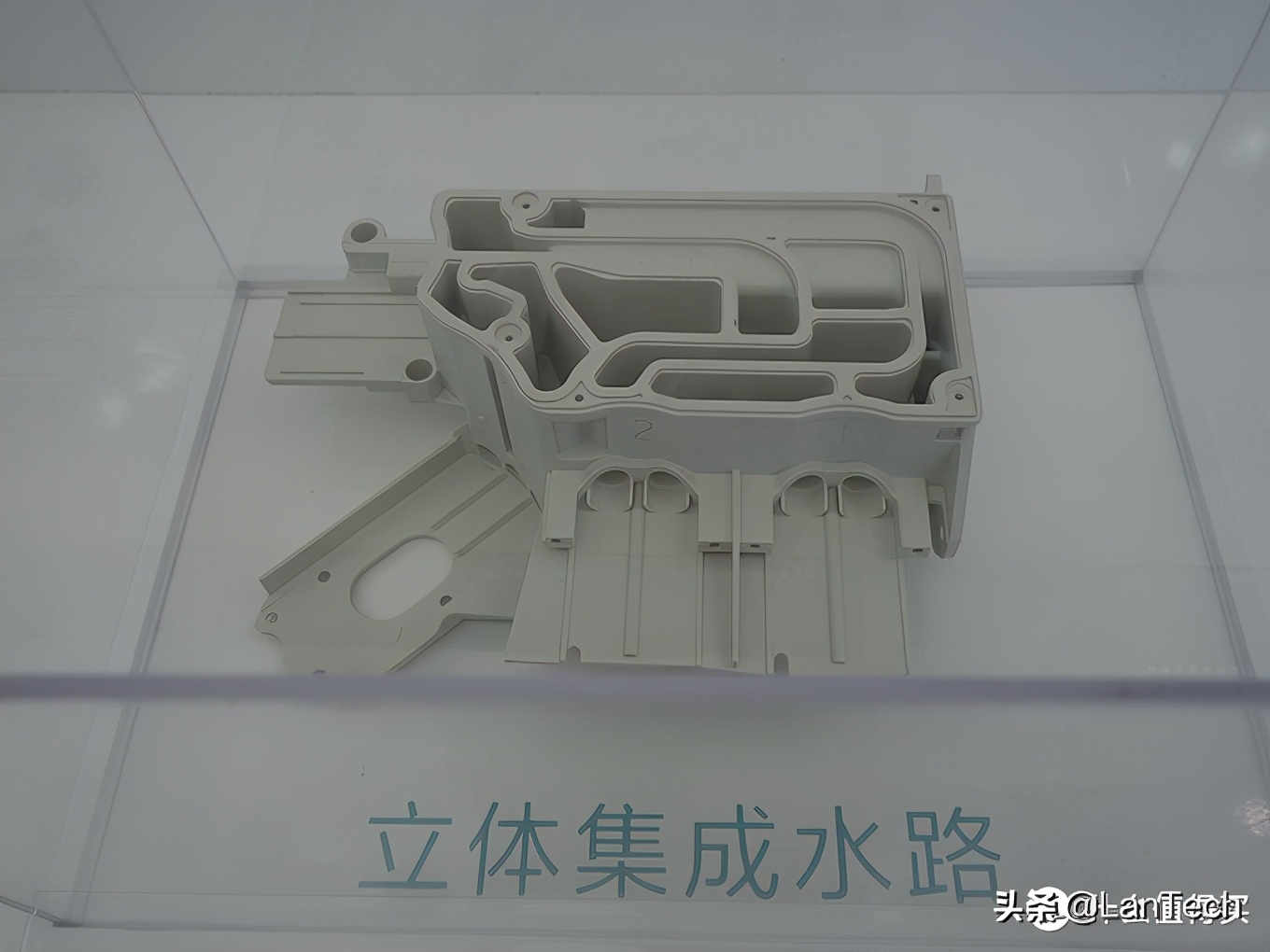 暴走两万步！海量图片带你游览2017年AWE家电展