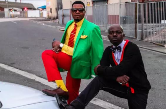 非洲最奇葩的贫民窟,捡剩饭也要花20万买名牌西装,只为上街遛一圈