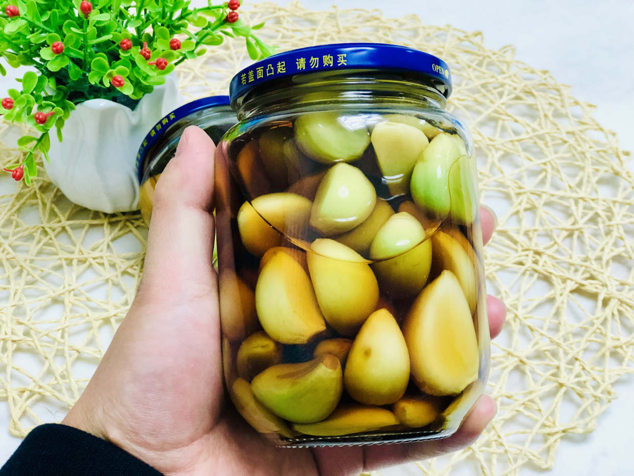 腌腊八蒜的正确方法和时间,腌腊八蒜只放醋错了教你一招