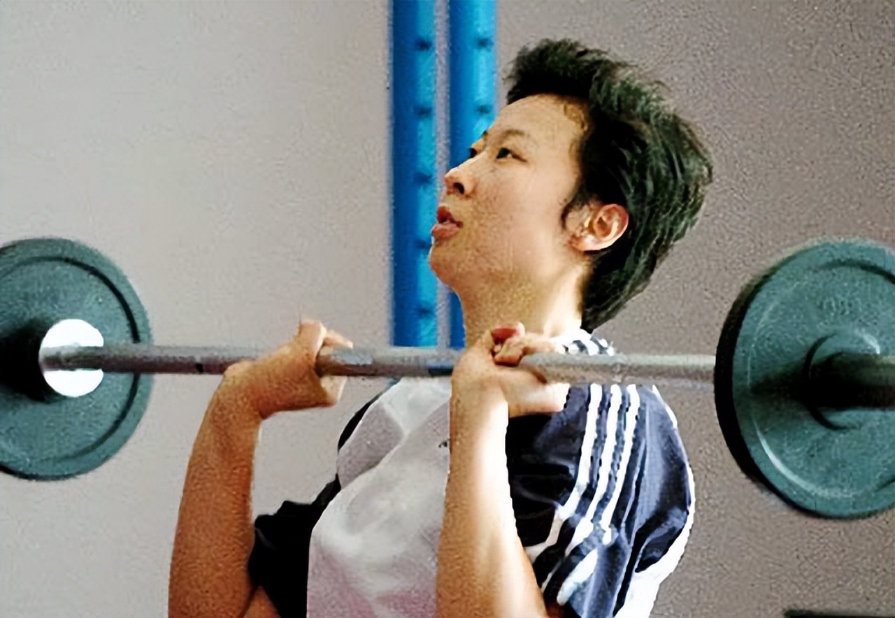 中国女排传奇二传手,中国女排最年轻二传手