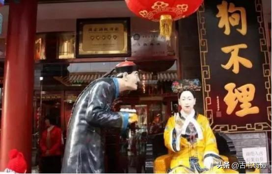 164岁的“狗不理”包子，如今为何卖不动了？食客：你去看看价格