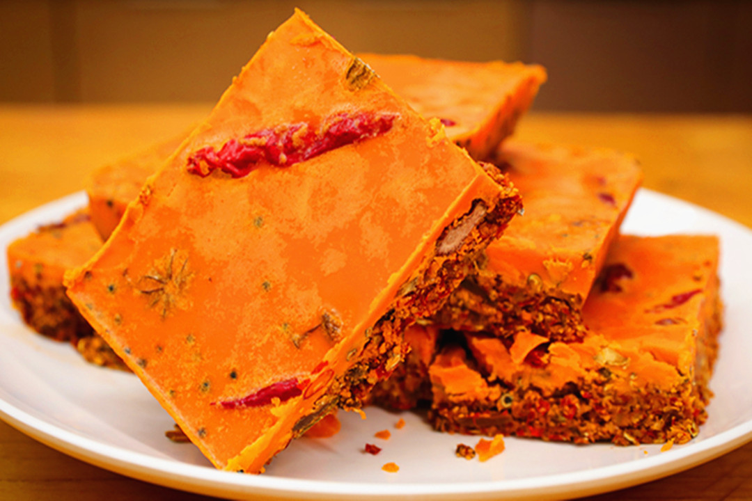 买火锅底料固体好还是液体好吃,买火锅底料怎么选