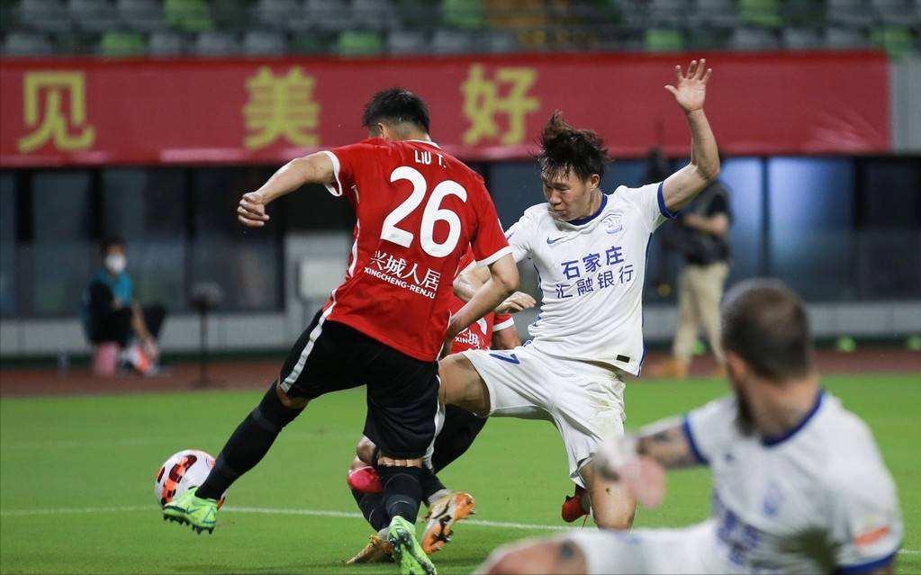 成都蓉城队杨一鸣最新动态,杨一鸣成都蓉城失误集锦