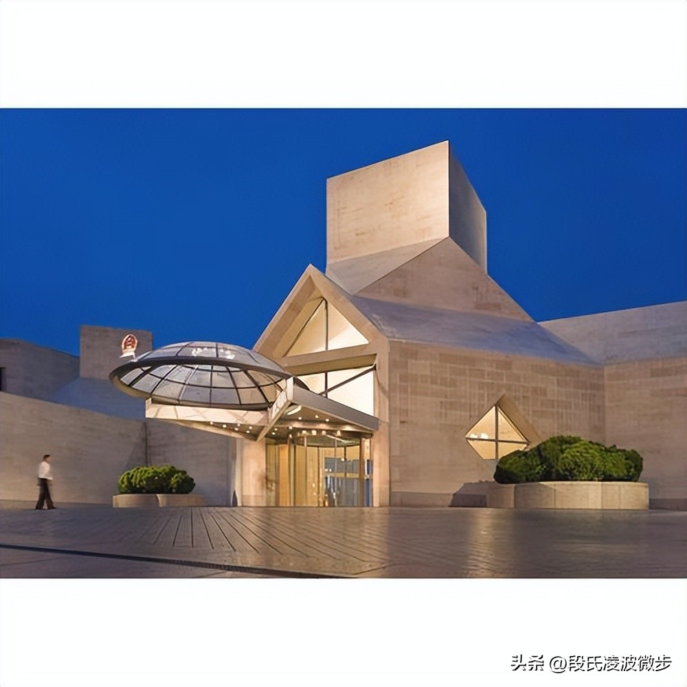 外交官是穿着文服的军人吗,中国解放军外交官