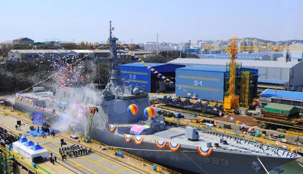 抹黑发财？韩国海军第二批“盾舰”即将下水，055面临日韩夹击