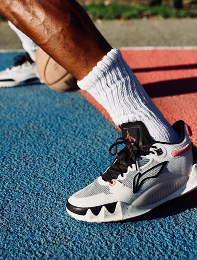 李宁幻影四哪个配色更值得入手,李宁韦德系列封锁