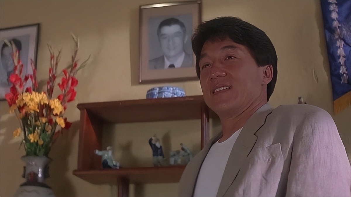 成龙惊天一跳震惊国外视频,成龙惊天一跳吓坏好莱坞