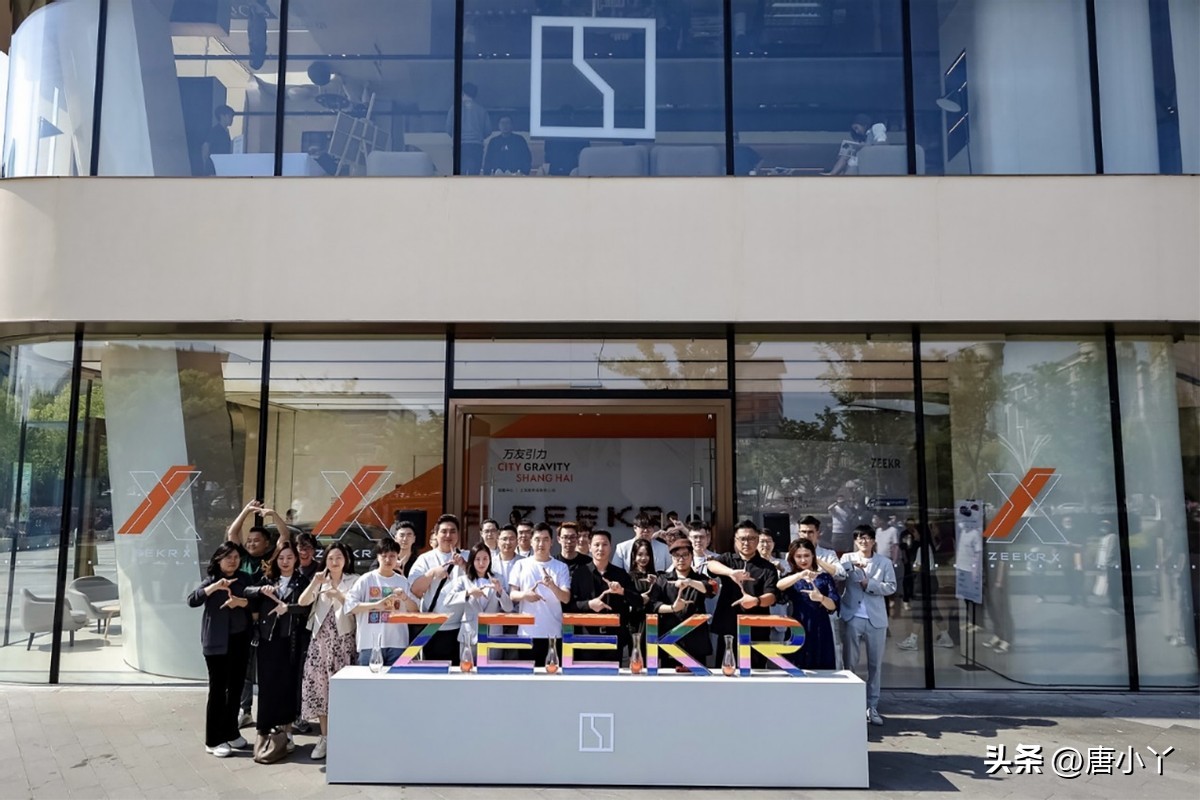 极氪爱琴海购物中心门店,上海爱琴海购物中心何时开张