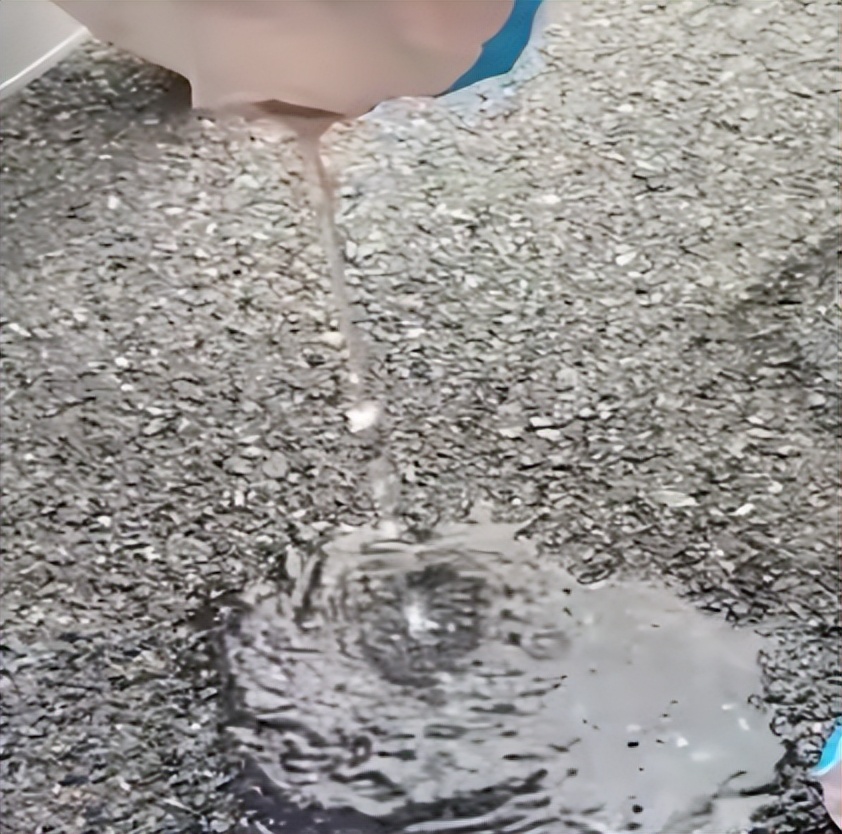 明后天又是40度！上海KTV疫情已感染305人！12区发布大筛通知！又有人开始抢菜了？