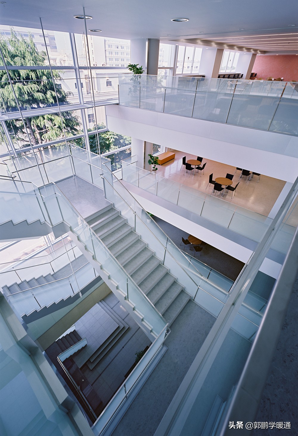 通风系统在烟囱效应中有什么作用,烟囱效应通风系统