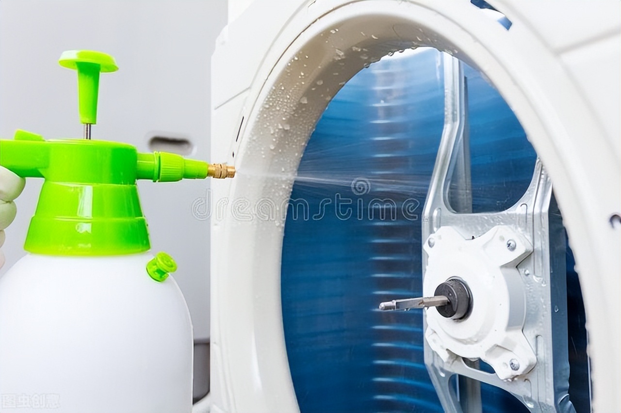 不管电风扇多脏,电风扇脏了教你一招不用洗不用拆