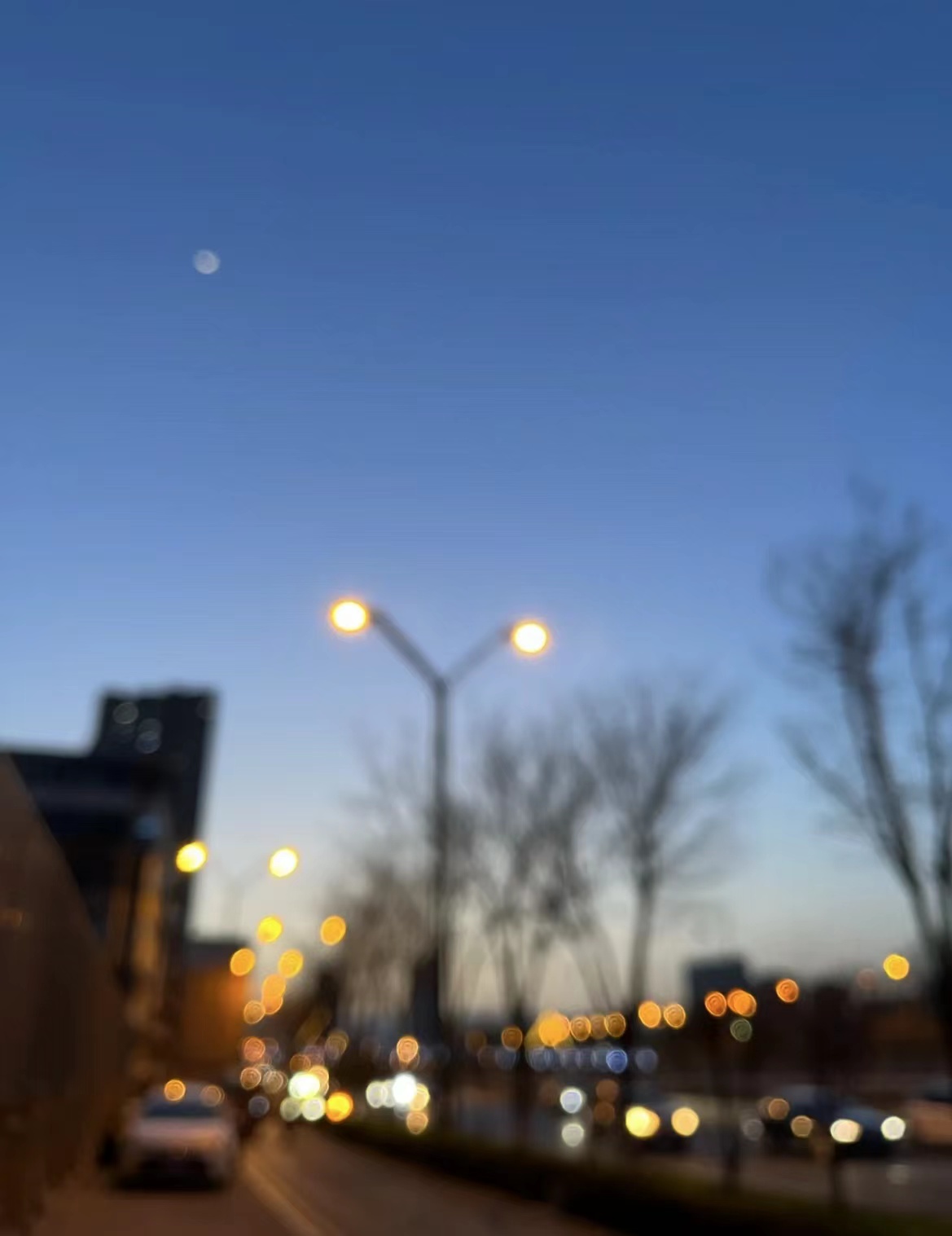 去医院做近视激光手术全部过程,做激光近视手术的人现在后悔吗