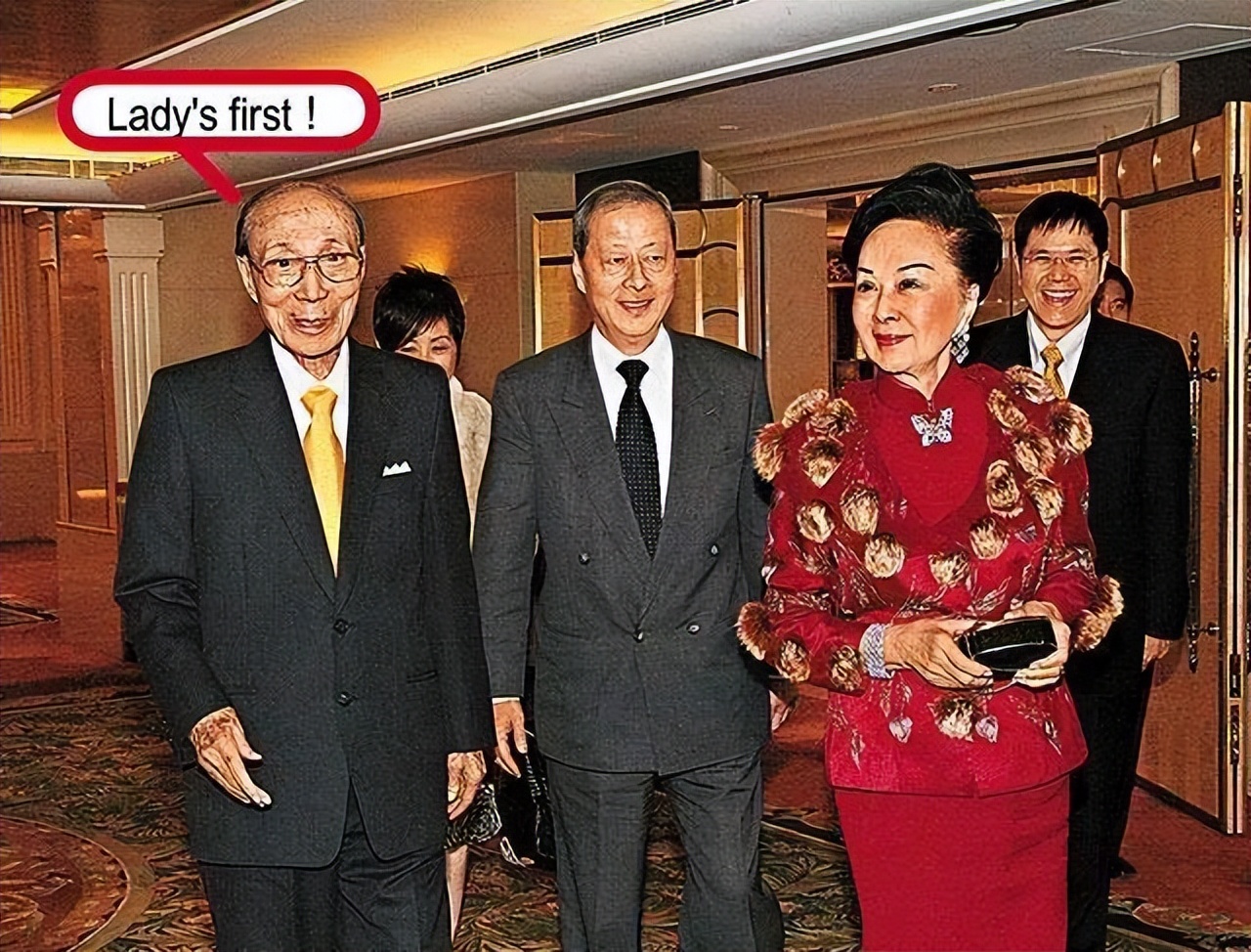 她是香港铜锣湾“主人”，一年光租金就25亿，家族是TVB前东家