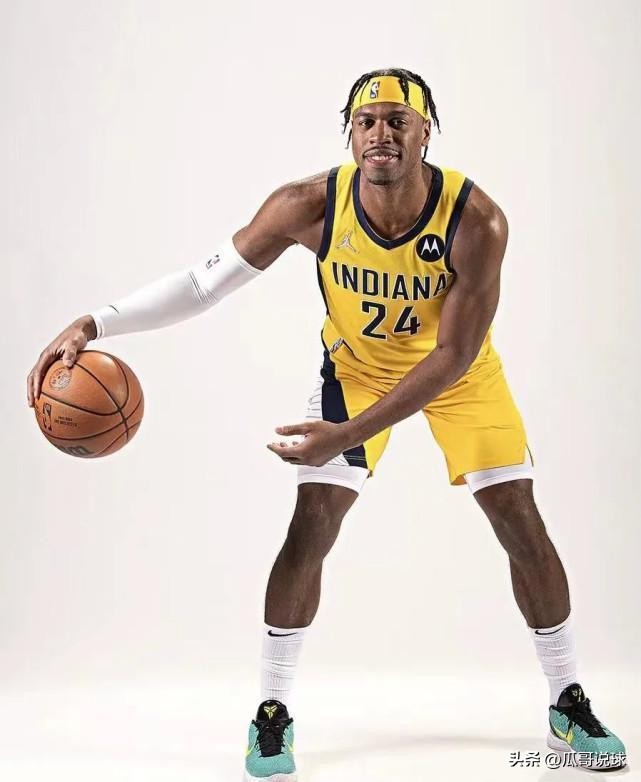 赛季报销8位球星薪资排行榜,新赛季三巨头薪水排名