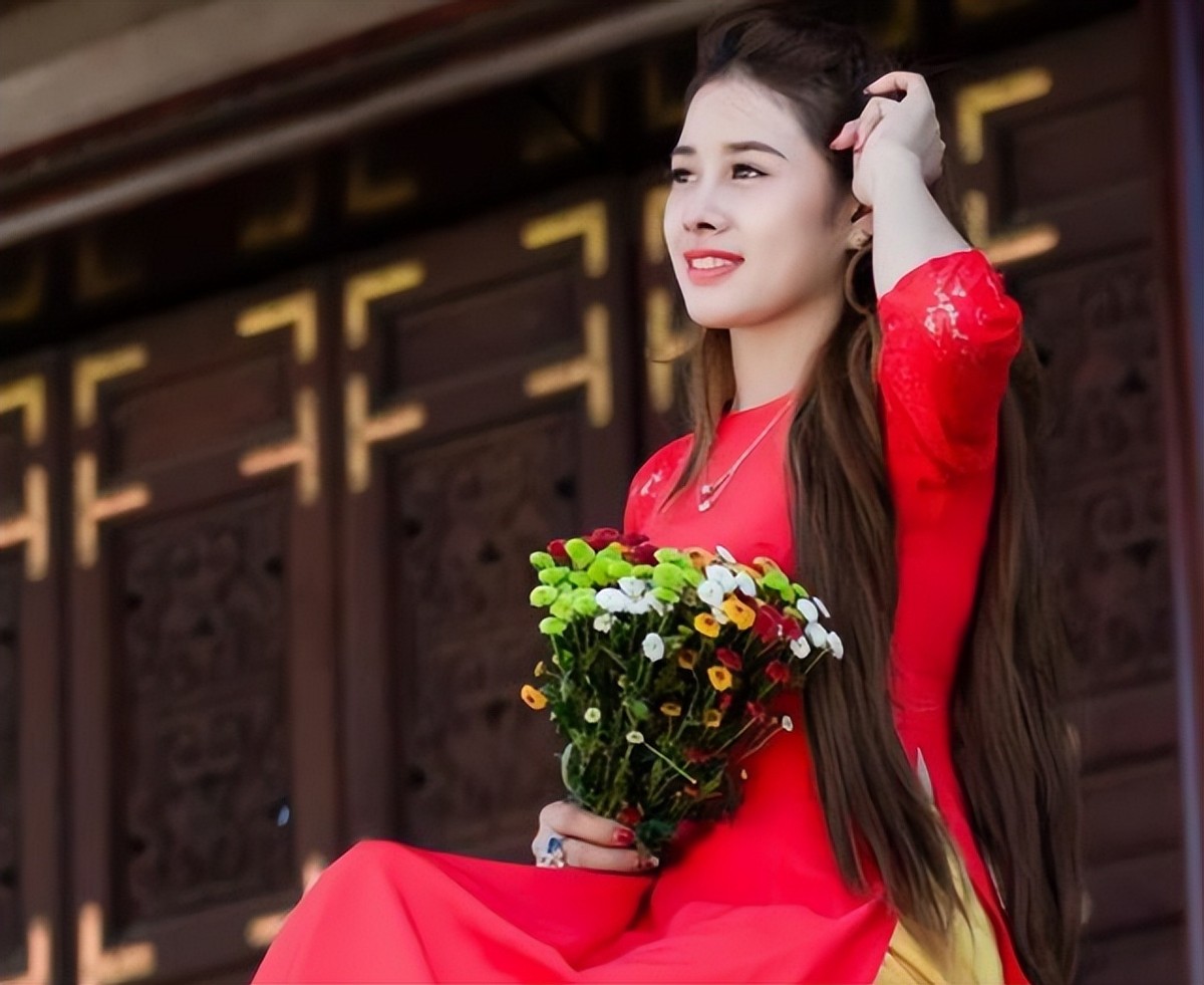 越南白富美嫁中国小伙,越南女孩嫁广东富二代激动哭了