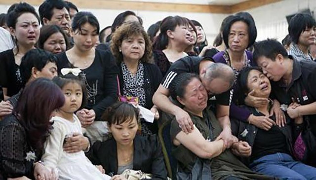 邢丹葬礼与老公丛飞合葬,深圳玫瑰丛飞邢丹怎么死的