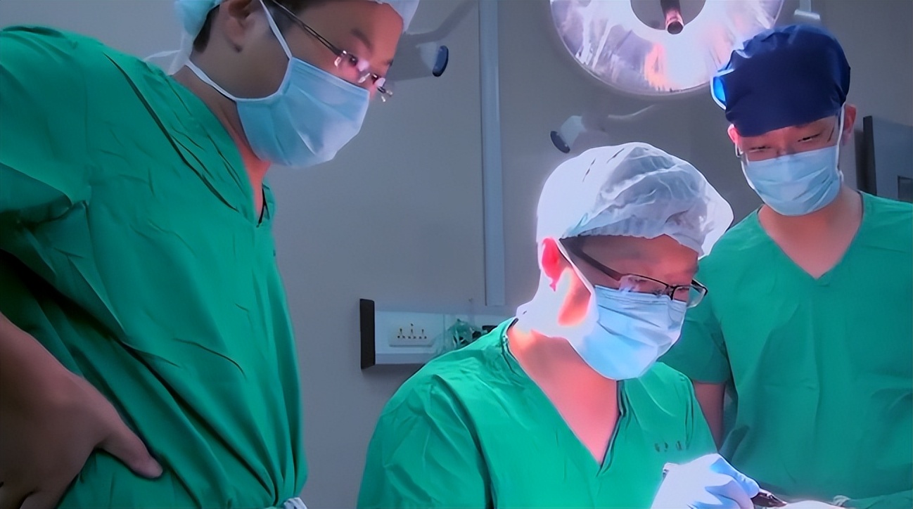 22岁女孩洗完澡突然晕倒后续,22岁女孩洗完澡后昏迷后续