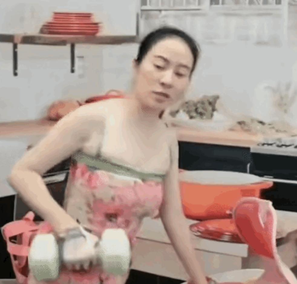 女明星疯魔笑声,被逼疯的七大女明星