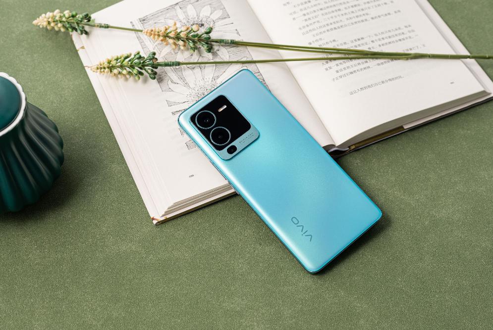 手机“没必要”买最贵的，这4款值得买，再用三五年无压力